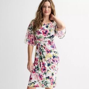 Women's Clothing (A206)